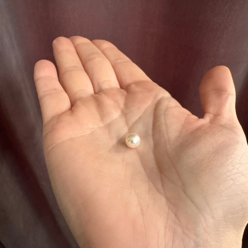 Na Hoku Pearl from Pearl Factory - 1/4” White - Picture 2 of 10